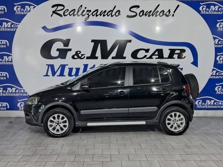 VOLKSWAGEN - CROSSFOX - 2013/2013 - Preta - R$ 43.900,00