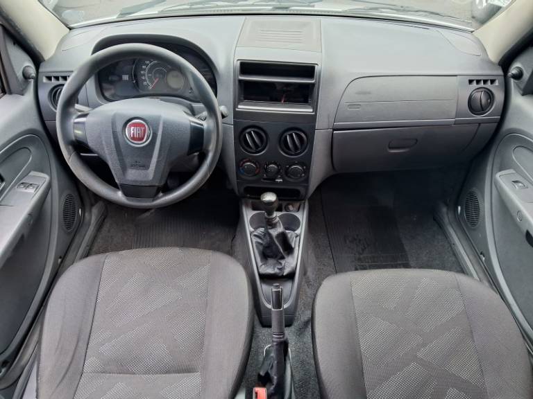 FIAT - PALIO - 2015/2016 - Prata - R$ 32.900,00