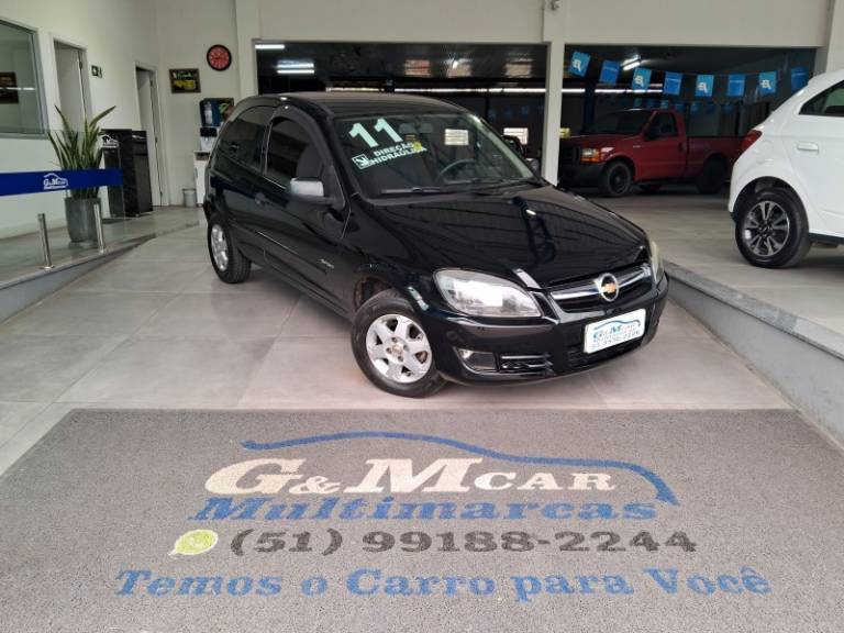 CHEVROLET - CELTA - 2010/2011 - Preta - R$ 25.900,00