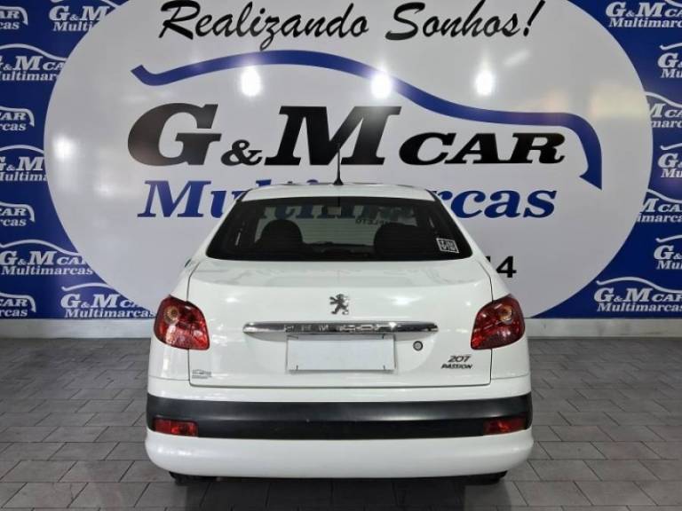 PEUGEOT - 207 - 2010/2011 - Branca - R$ 23.900,00