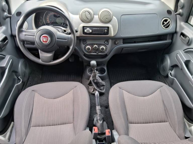 FIAT - UNO - 2011/2012 - Preta - R$ 32.900,00