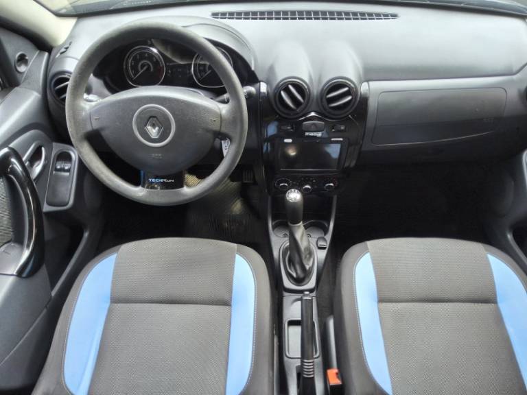 RENAULT - SANDERO - 2013/2014 - Preta - R$ 36.900,00