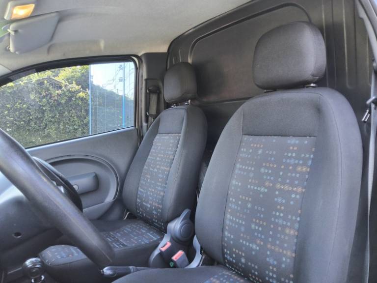 FIAT - FIORINO - 2021/2021 - Branca - R$ 77.900,00