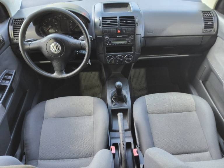 VOLKSWAGEN - POLO - 2008/2008 - Prata - R$ 34.900,00