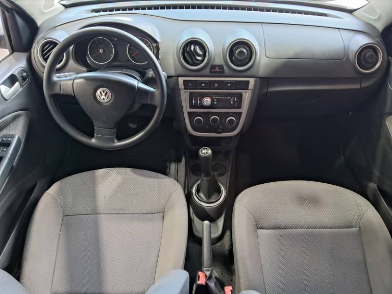 VOLKSWAGEN - VOYAGE - 2011/2012 - Branca - R$ 33.900,00