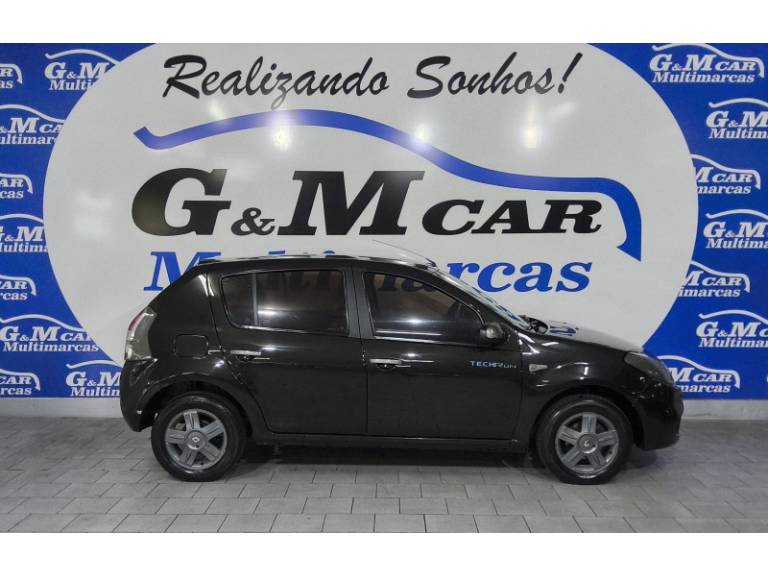 RENAULT - SANDERO - 2013/2014 - Preta - R$ 36.900,00