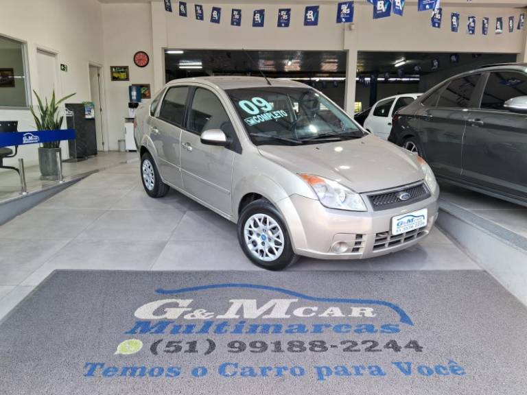 FORD - FIESTA - 2008/2009 - Prata - R$ 26.900,00