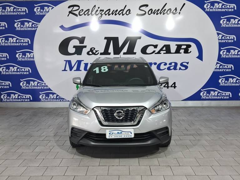 NISSAN - KICKS - 2017/2018 - Prata - R$ 73.900,00