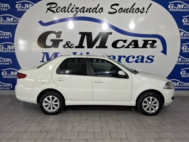 FIAT - SIENA - 2011/2012 - Branca - R$ 34.900,00