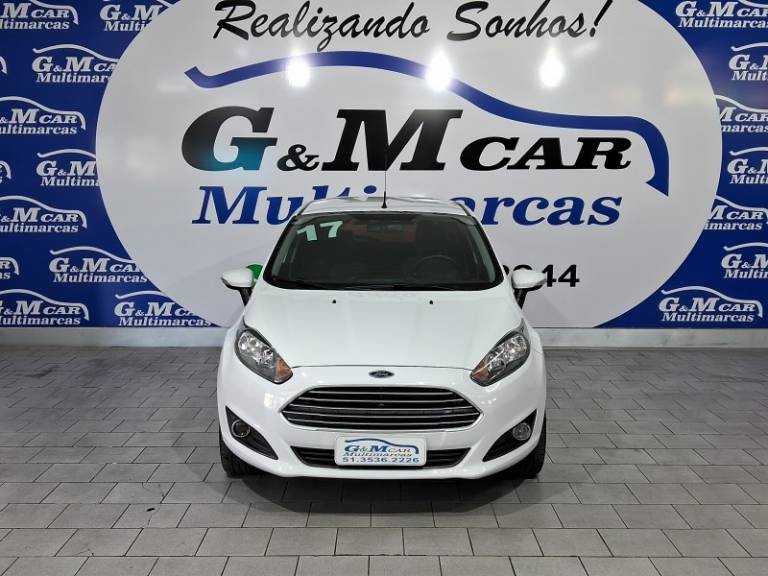 FORD - FIESTA - 2016/2017 - Branca - R$ 54.900,00