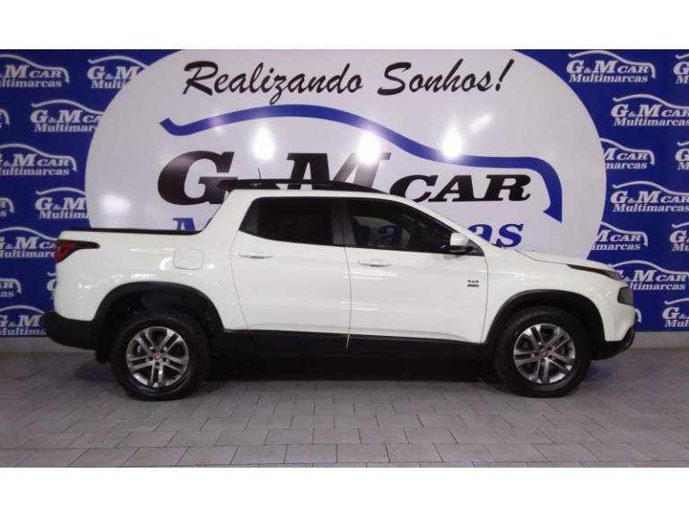 FIAT - TORO - 2020/2021 - Branca - R$ 122.900,00