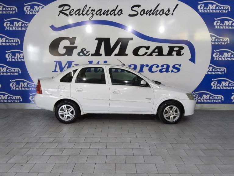 CHEVROLET - CORSA - 2005/2005 - Branca - R$ 25.900,00