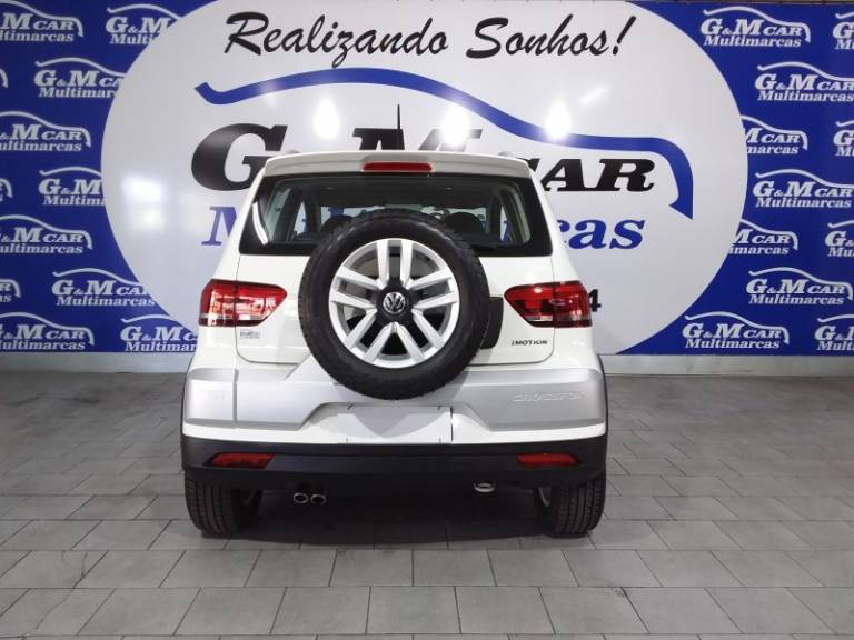 VOLKSWAGEN - CROSSFOX - 2015/2016 - Branca - R$ 59.900,00