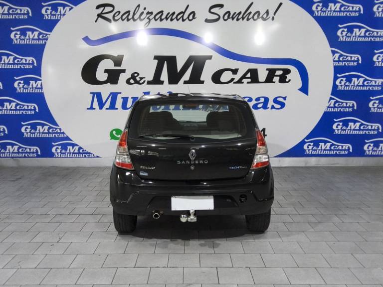 RENAULT - SANDERO - 2013/2014 - Preta - R$ 36.900,00