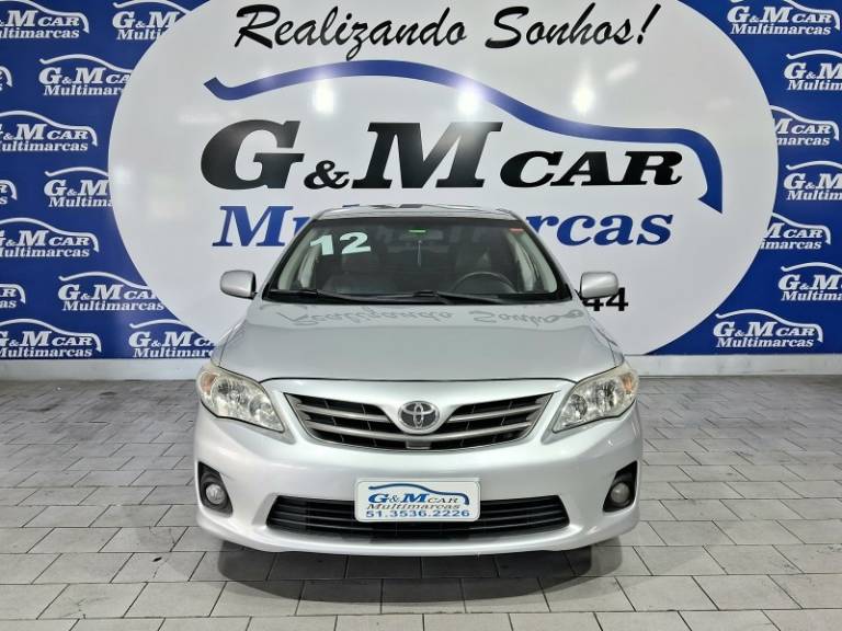 TOYOTA - COROLLA - 2011/2012 - Prata - R$ 65.900,00