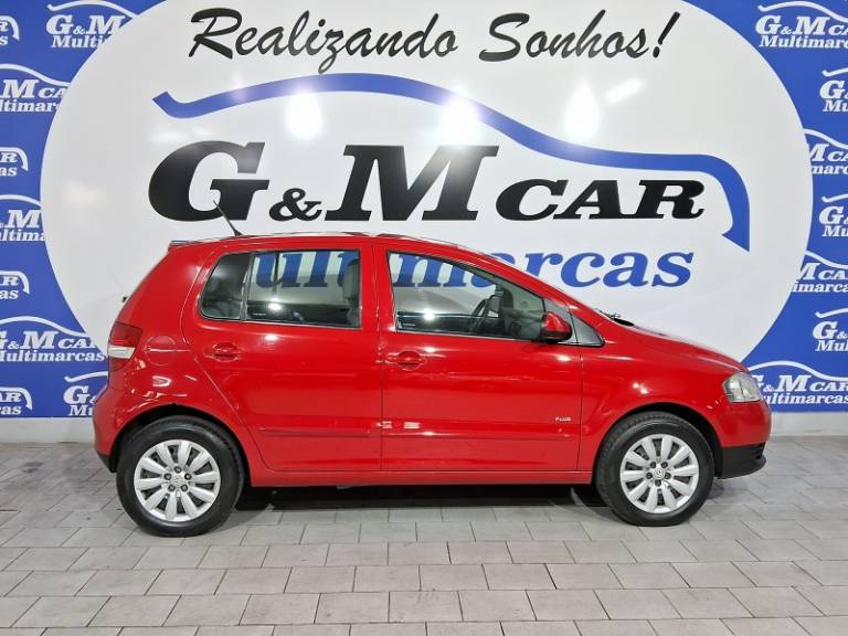 VOLKSWAGEN - FOX - 2008/2009 - Vermelha - R$ 32.900,00