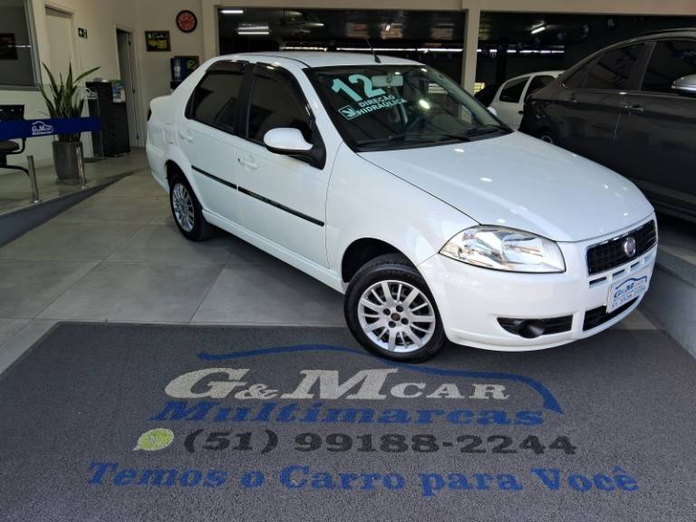 FIAT - SIENA - 2011/2012 - Branca - R$ 26.900,00