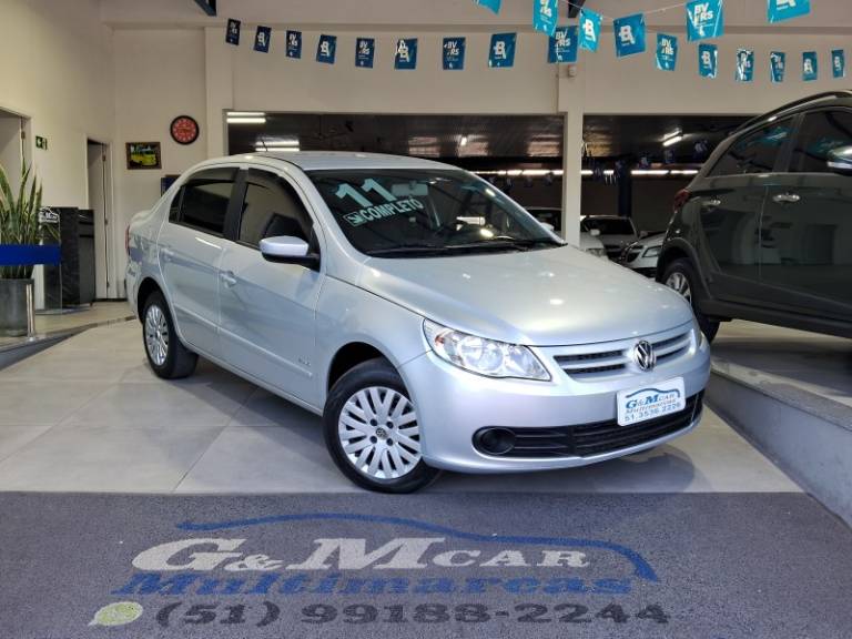 VOLKSWAGEN - VOYAGE - 2010/2011 - Prata - R$ 33.900,00
