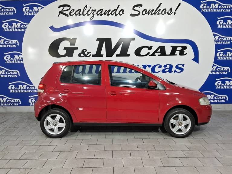 VOLKSWAGEN - FOX - 2005/2005 - Vermelha - R$ 21.900,00