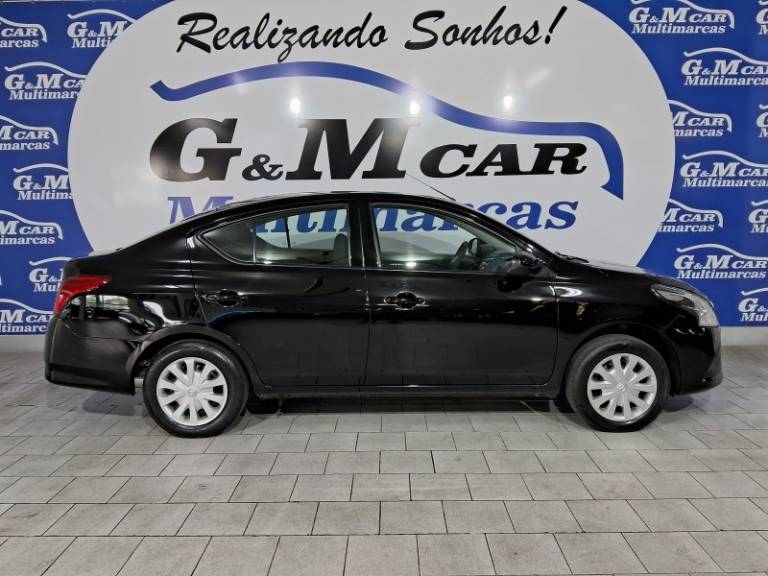 NISSAN - VERSA - 2020/2020 - Preta - R$ 52.900,00