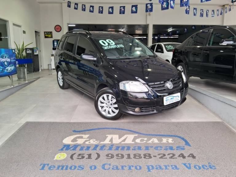 VOLKSWAGEN - SPACEFOX - 2008/2009 - Preta - R$ 33.900,00