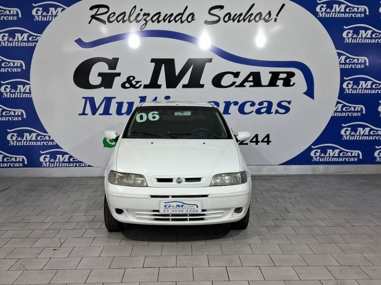 FIAT - PALIO - 2005/2006 - Branca - R$ 15.900,00
