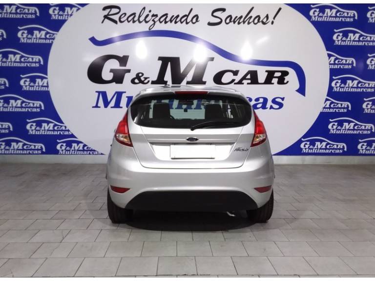 FORD - FIESTA - 2015/2015 - Prata - R$ 45.900,00