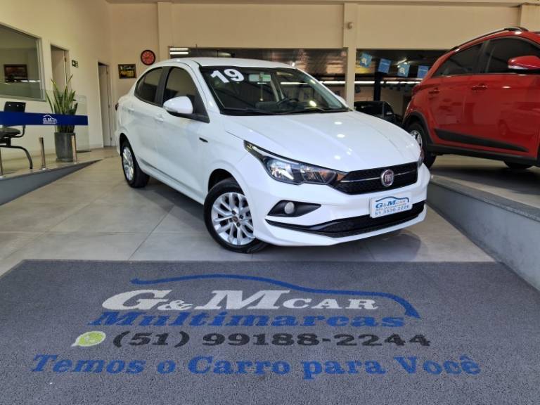 FIAT - CRONOS - 2018/2019 - Branca - R$ 60.900,00