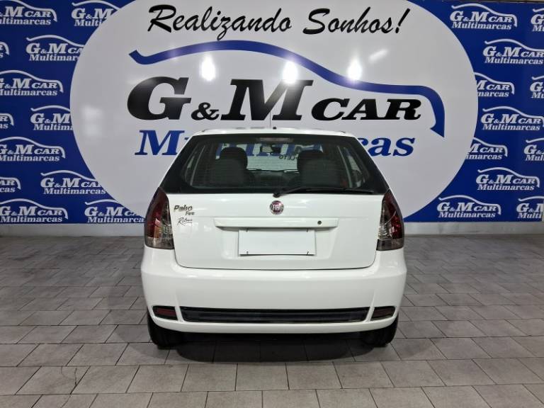 FIAT - PALIO - 2014/2014 - Branca - R$ 30.900,00