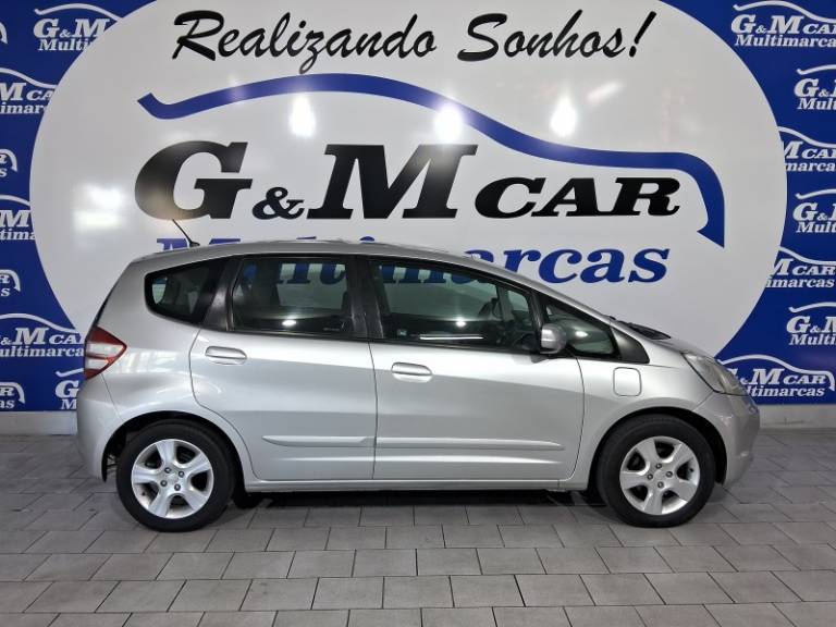 HONDA - FIT - 2010/2011 - Prata - R$ 43.900,00