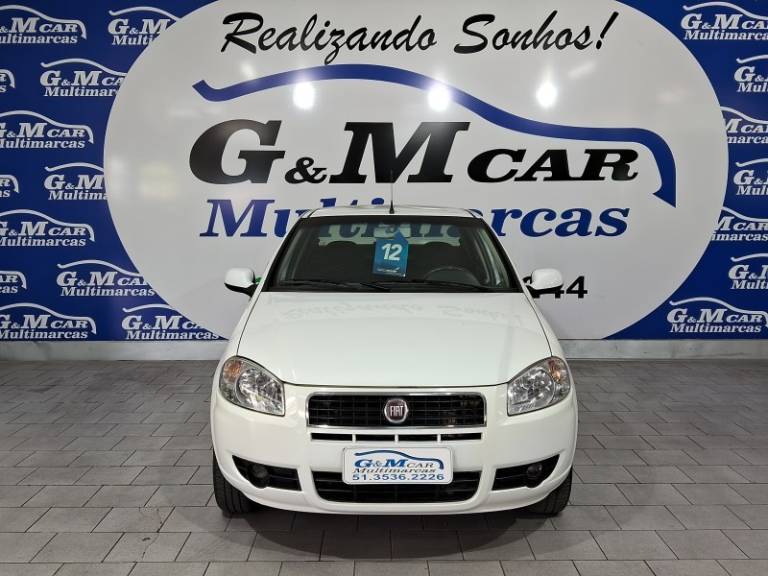 FIAT - SIENA - 2011/2012 - Branca - R$ 34.900,00