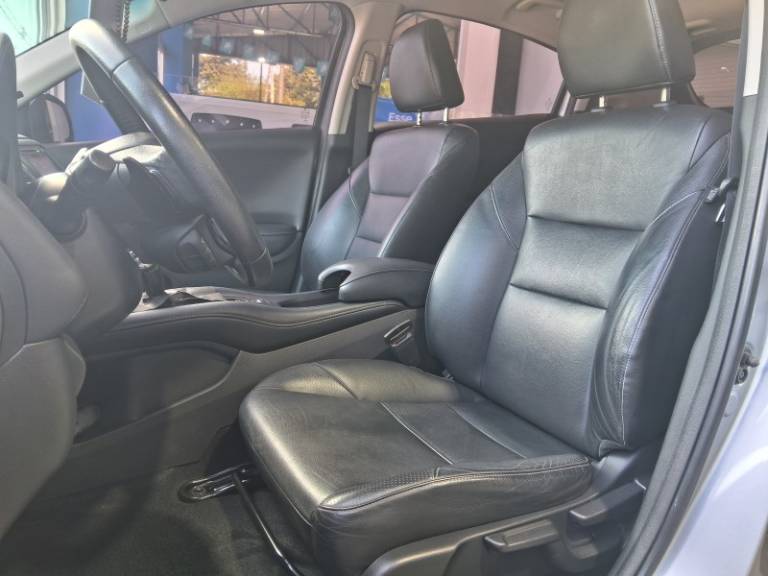 HONDA - HR-V - 2018/2018 - Cinza - R$ 104.900,00