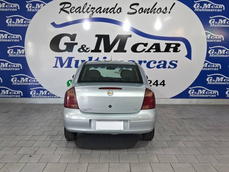 CHEVROLET - CORSA - 2010/2011 - Prata - R$ 30.900,00