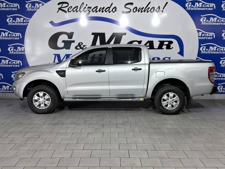 FORD - RANGER - 2015/2015 - Prata - R$ 93.900,00