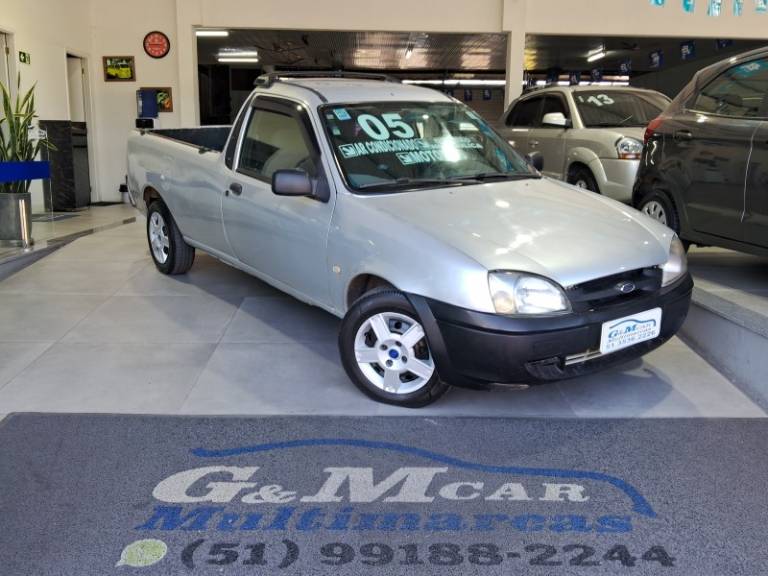 FORD - COURIER - 2005/2005 - Prata - R$ 32.900,00