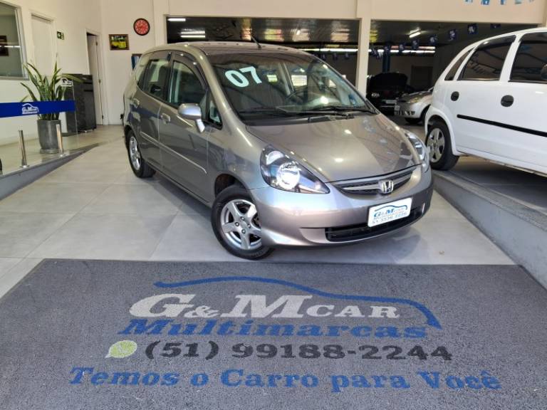 HONDA - FIT - 2007/2007 - Cinza - R$ 33.900,00