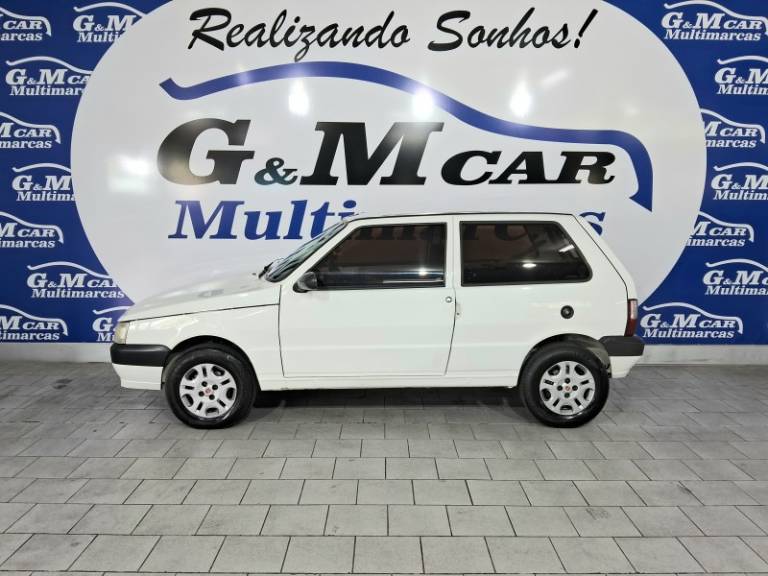 FIAT - UNO - 2010/2011 - Branca - R$ 17.900,00