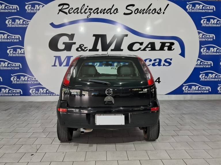 CHEVROLET - CORSA - 2005/2006 - Preta - R$ 26.900,00