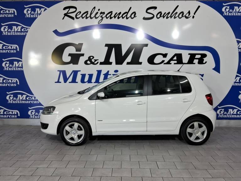VOLKSWAGEN - FOX - 2012/2013 - Branca - R$ 40.900,00