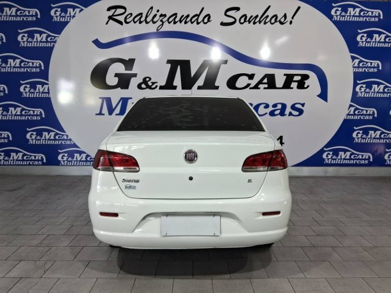 FIAT - SIENA - 2011/2012 - Branca - R$ 26.900,00