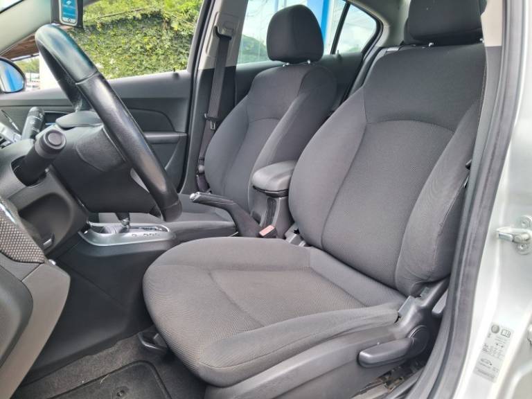 CHEVROLET - CRUZE - 2014/2014 - Prata - R$ 59.900,00