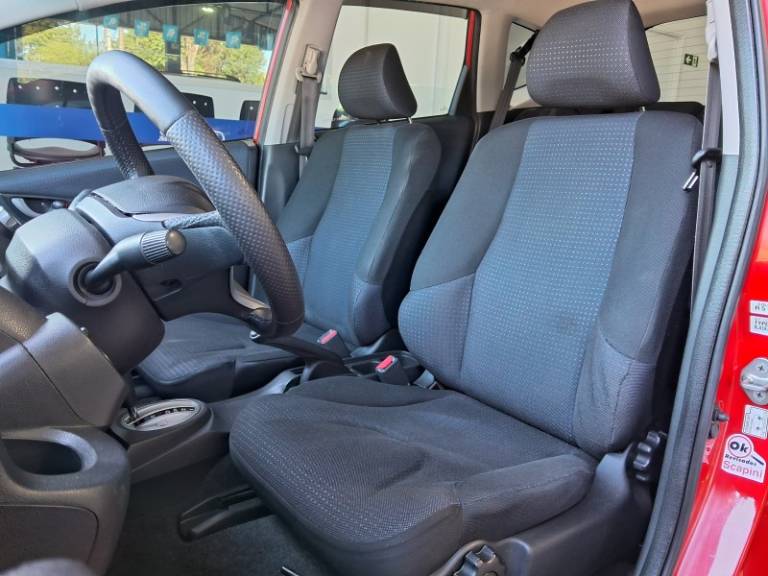 HONDA - FIT - 2011/2011 - Vermelha - Sob Consulta