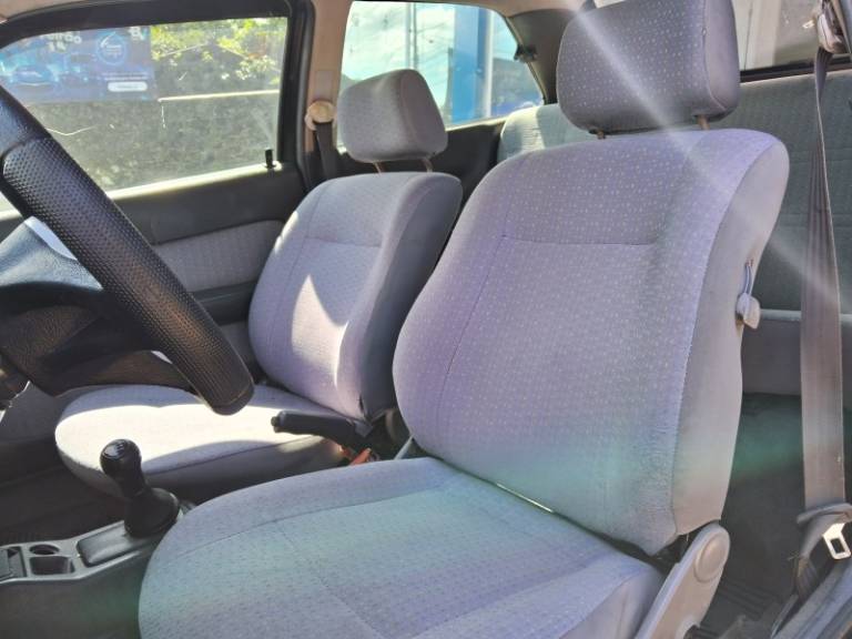 VOLKSWAGEN - GOL - 1995/1996 - Preta - R$ 16.400,00