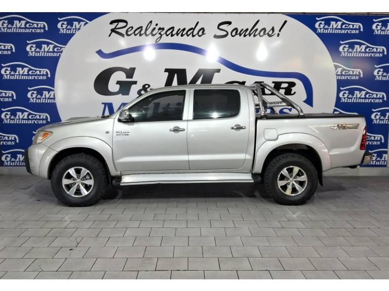 TOYOTA - HILUX - 2006/2007 - Prata - R$ 108.900,00