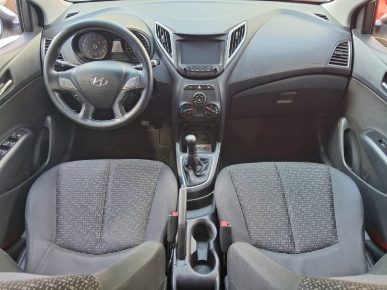 HYUNDAI - HB20 - 2019/2019 - Branca - R$ 57.900,00