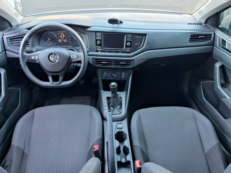 VOLKSWAGEN - POLO - 2020/2021 - Branca - R$ 66.900,00