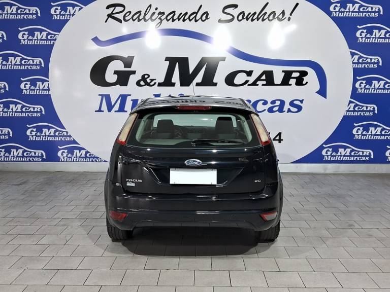 FORD - FOCUS - 2010/2011 - Preta - R$ 38.900,00