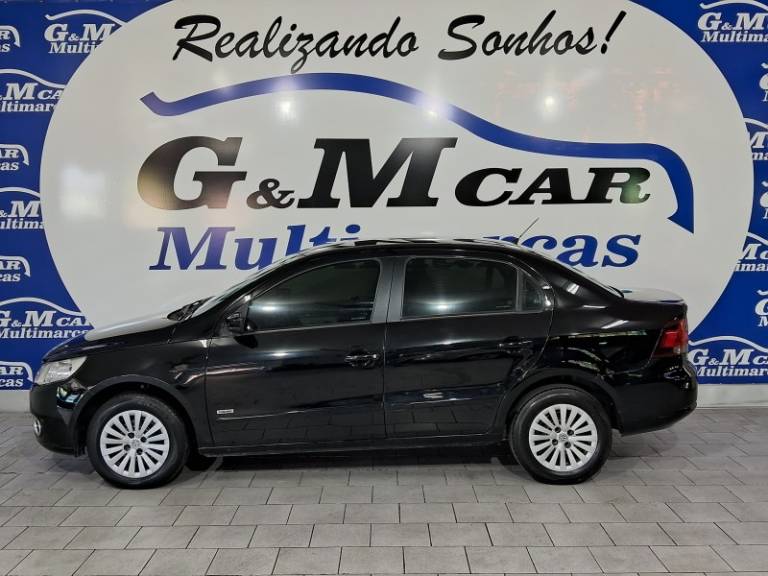 VOLKSWAGEN - VOYAGE - 2009/2010 - Preta - R$ 29.900,00