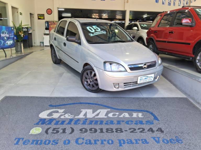 CHEVROLET - CORSA - 2004/2005 - Bege - R$ 16.900,00