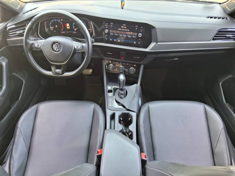 VOLKSWAGEN - JETTA - 2018/2018 - Branca - R$ 106.900,00